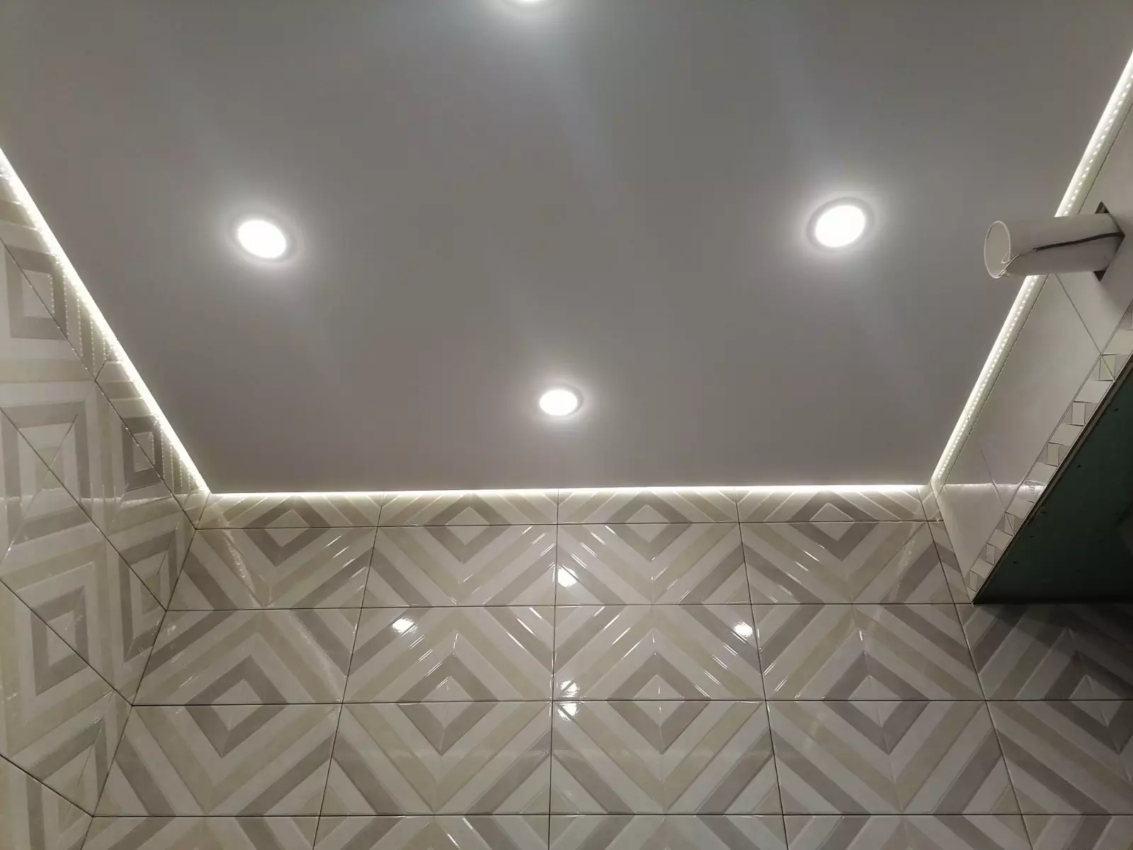 Челябинск, Братьев Кашириных, 157, фото 2