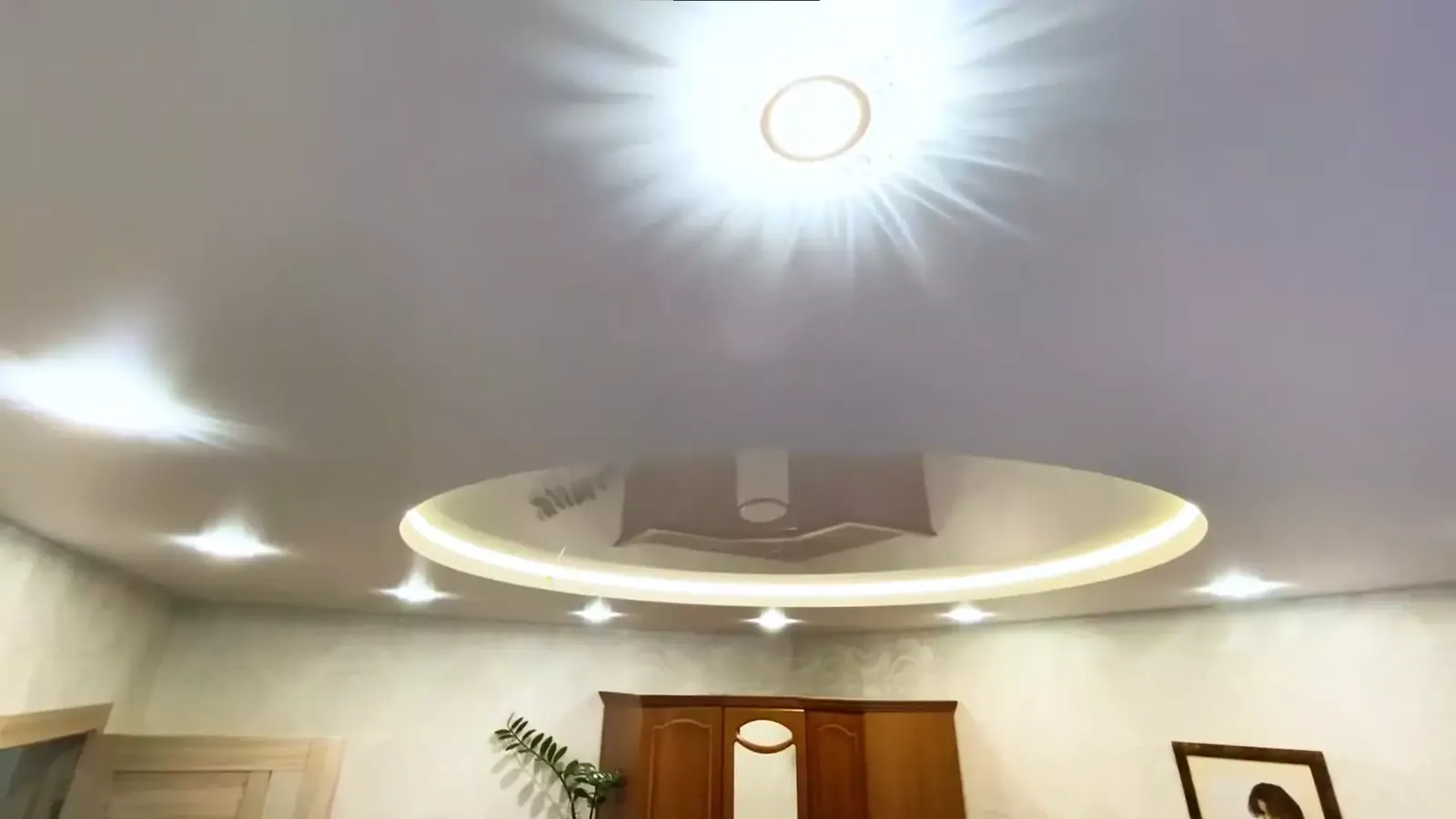 Двухуровневый натяжной потолок с подсветкой — Батайск, Луначарского, 187Б, фото 2
